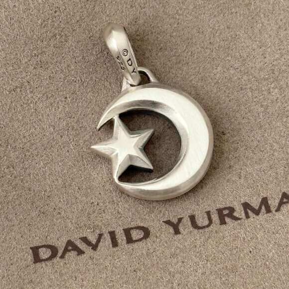 David Yurman .925 Sterling Silver Men's Star and Crescent Amulet - Picture 2 of 3